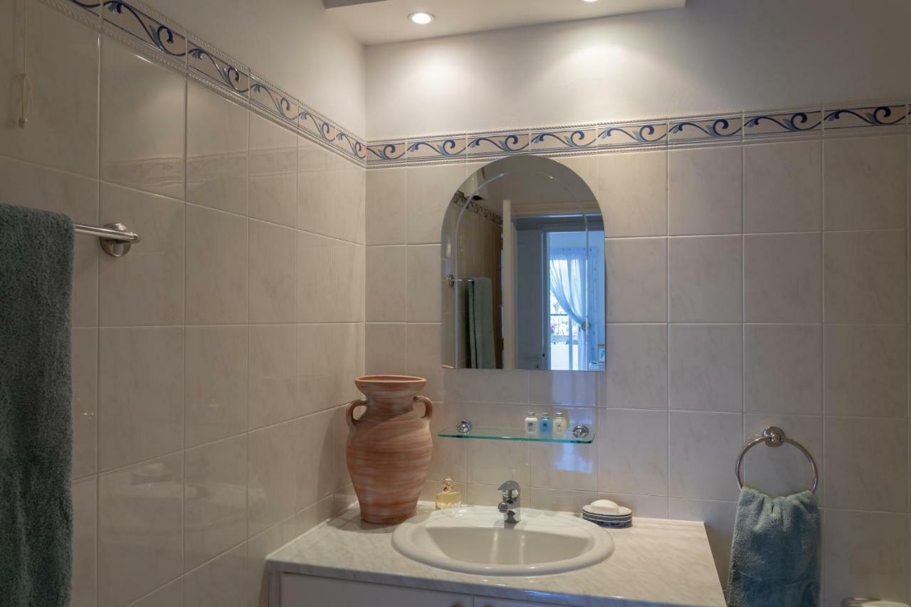 105 Kings Palace - Fabulous 2 Bed, 2 Bath, Large Patio With Garden - Sea Views Paphos Exterior foto